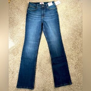 Wrangler High Rise Bold Bootcut jeans